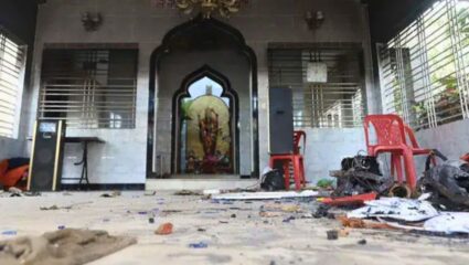 ढाकामध्ये दुर्गा मंदिराची तोडफोड; भारताने बांगलादेश सरकारला फटकारले, हिंदू सुरक्षेचा प्रश्न ऐरणीवर