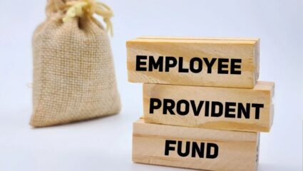 EPFO ने अ‍ॅडव्हान्स क्लेमसाठी ऑटो सेटलमेंट मर्यादा वाढवली, जाणून घ्या कसे करते हे काम