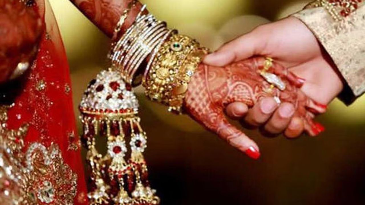 Mumbai Crime : देशाच्या आर्थिक राजधानीतही महिलांचा छळ; मुंबई चार महिन्यांत १६२ प्रकरणांची नोंद