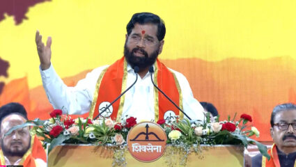 Eknath Shinde ShivSena Melava: “इतक्या वेगाने रंग बदलणारा सरडा…”; एकनाथ शिंदेंनी ठाकरेंना धू-धू धुतलं