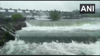 Pune Big Breaking: पुण्यात पावसाचा जोर वाढला; खडकवासल्यातून १५ हजार क्यूसेक्स पाण्याचा विसर्ग सुरू