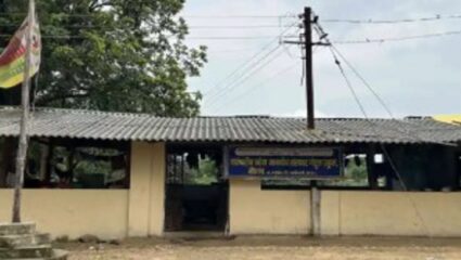 गडचिरोलीत अनेक शाळा संरक्षण भिंतीविनाच; विद्यार्थ्यांच्या सुरक्षेचा प्रश्न ऐरणीवर