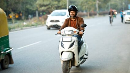 दुचाकीस्वारांनो लक्ष द्या ! केंद्रीय परिवहन मंत्रालयाने ‘या’ निर्णयाला दिली मंजुरी