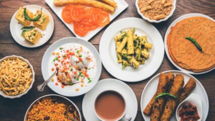 जगभरात प्रसिद्ध आहेत ‘हे’ नाश्त्यातील गुजराती पदार्थ, जाणून घ्या स्वादिष्ट पदार्थांची नावे