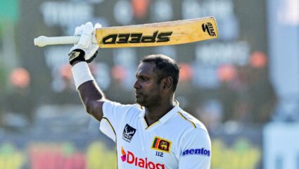 SL vs BAN : ‘निवृत्तीचा निर्णय भावनिक करणारा..’, अखेरच्या कसोटी सामन्यानंतर Angelo Mathews चा दाटून आला कंठ..  