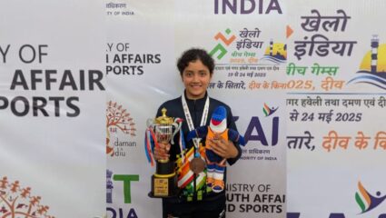 सिंधुदुर्गची जलकन्या पूर्वा गावडेची मोठी झेप! सिंगापूर येथे होणाऱ्या जागतिक सागरी जलतरण स्पर्धेसाठी भारतीय संघात निवड.. 