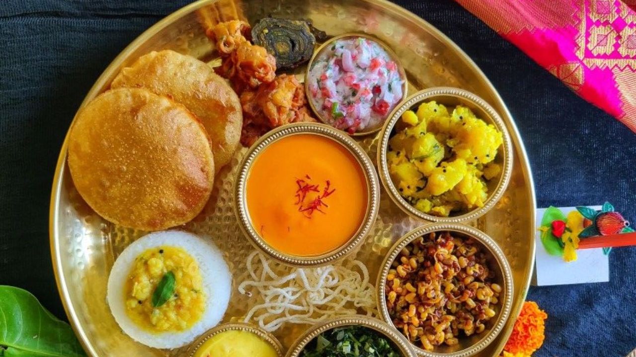 भारत जगातील अशा देशांमध्ये समाविष्ट आहे, जिथे सर्वाधिक शाकाहारी लोकं राहतात. भारतात असे देखील काही राज्य आहेत जिथे 99 टक्के लोकं मासांहारी आहेत. म्हणजेच भारतात शाकाहारी आणि मासांहारी असे दोन्ही प्रकारचे लोकं राहतात. 
