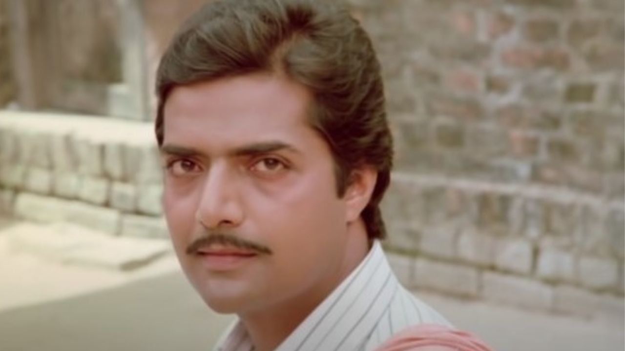 विमान उतरण्याच्या ४५ मिनिटे आधी, दहशतवाद्यांनी ते हवेत बॉम्बने उडवले. या अपघातात ३०७ प्रवासी आणि २२ क्रू मेंबर्सचा मृत्यू झाला. स्फोट झाला तेव्हा विमान समुद्रावर होते. त्यामुळे समुद्रातून फक्त १३२ मृतदेह बाहेर काढता आले.