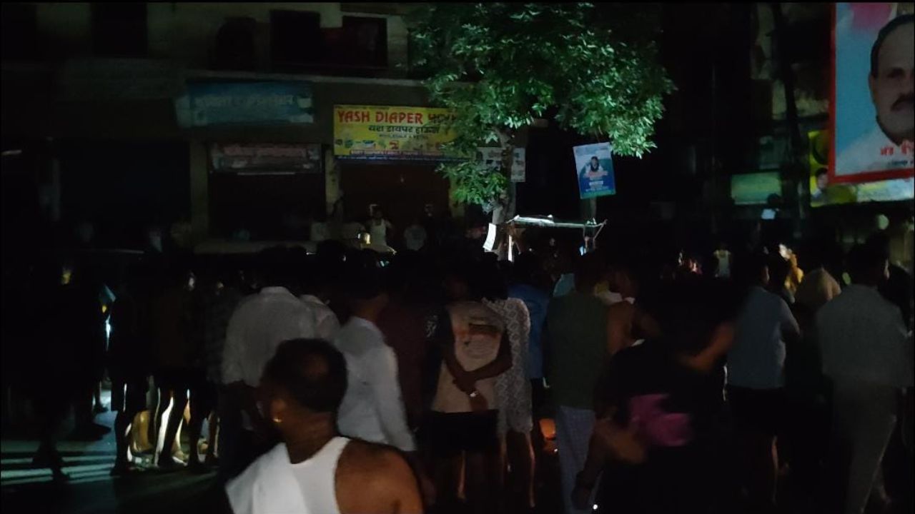 नालासोपाऱ्यात तीन दिवसांपासून बत्ती गुल! 800 हून अधिक संतप्त नागरिक उतरले रस्त्यावर