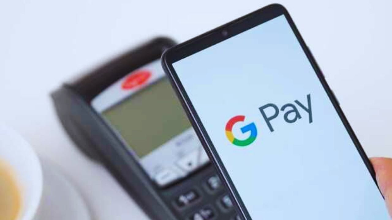 आता टॉप-कॉर्नरवर दिसणाऱ्या प्रोफाइल ऑप्शनवर क्लिक करा. खाली स्क्रोल-डाउन केल्यानंतर तुम्हाला Auto Pay फीचर दिसेल.
