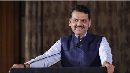 विदर्भाला का मिळत नाहीये संधी? मुख्यमंत्र्यांना दिली मुंबईला मिळाली पाच परदेशी विद्यापीठांची भेट