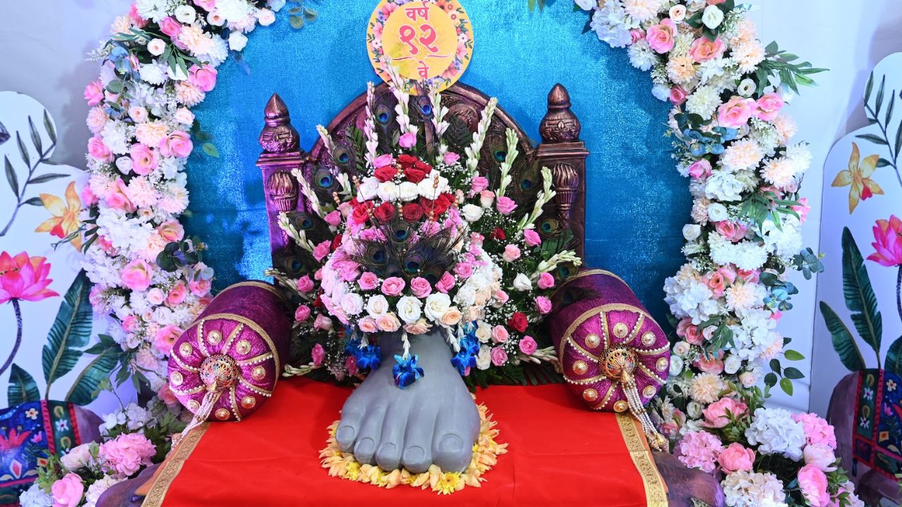 यावर्षी लालबागचा राजाचा गणेशोत्सव सोहळा गणेशचतुर्थी, बुधवार दिनांक २७ ऑगस्ट २०२५ ते अनंतचतुर्दशी,शनिवार दिनांक ६ सप्टेंबर २०२५ या कालावधीत साजरा होणार आहे.
