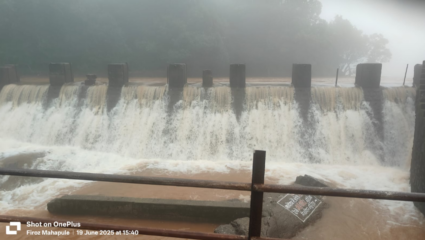 शार्लोट लेकमध्ये पर्यटकांचा वाढता धोका; मनसेकडून संरक्षण जाळीची मागणी