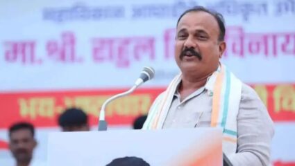 सुधाकर बडगुजरांच्या पक्षप्रवेशावरुन राजकारण तापलं; काँग्रेसने विचारला ‘हा’ संतप्त सवाल