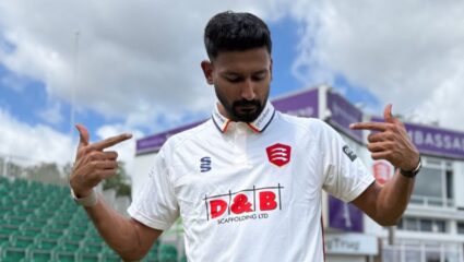 काउंटी क्रिकेटमध्ये खेळताना दिसणार हा चेन्नई सुपर किंग्सचा स्टार गोलंदाज