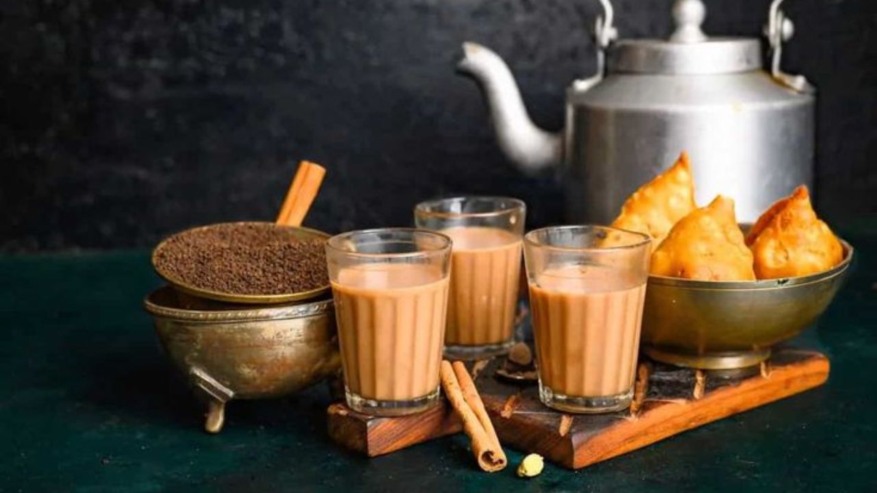 चहा हे जगातील सर्वात जास्त सेवन केले जाणारे पेय आहे. 
