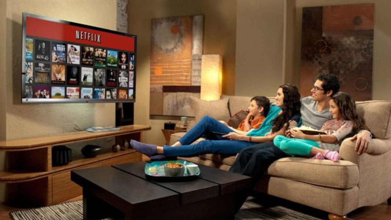 घरातील या ठिकाणी TV लावल्यास होईल नुकसान! ताबडतोब जागा बदला अन्यथा डिव्हाईस होईल खराब