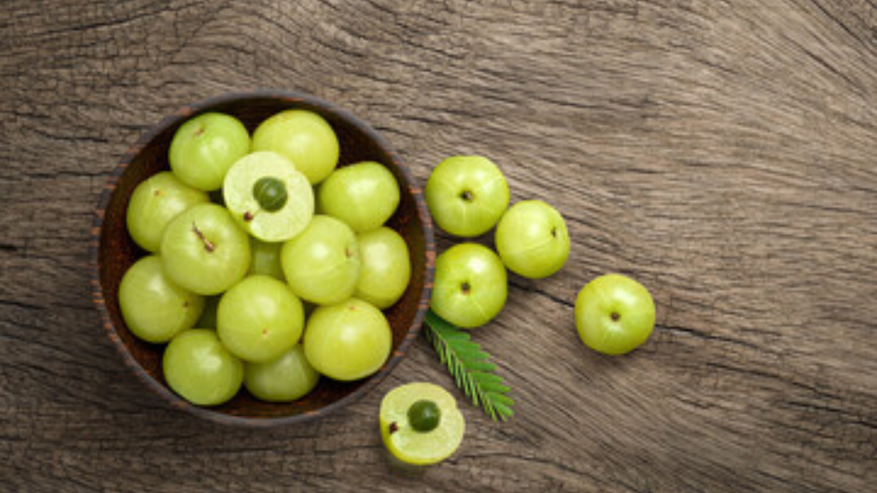 आवळा कसा खावा