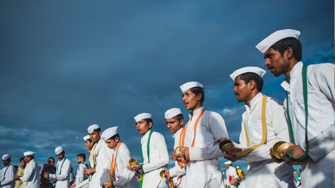वाखरी: वाणी प्रासादिक आणि वाचासिद्ध होणे,म्हणजे वाखरी. 