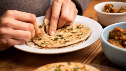 10 देश जेथील खाण्याच्या नियमांविषयी ऐकून मन हेलावेल; शाकाहारी झाल्यास मिळते कठोर शिक्षा