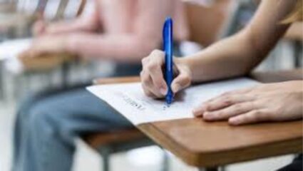 CBSE Supplementary Exams 2025: सीबीएसई बोर्डाच्या १०वी-१२वी पुरवणी परीक्षा उद्यापासून; प्रवेशपत्र जारी