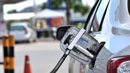 10 लाखांच्या बजेटमध्ये ‘या’ 3 CNG Car असेल तुमच्यासाठी परफेक्ट, किंमत फक्त…