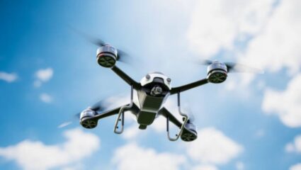 Vlogs असोत की चित्रपट, सगळीकडे Drone Developers ची चर्चा; मिळतो छप्परफाड पगार, जाणून घ्या शिक्षण