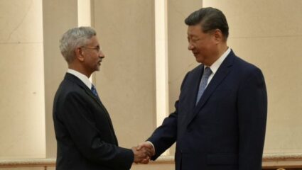 बिजिंगमध्ये परराष्ट्र मंत्री एस जयशंकर आणि शी जिनपिंग यांची भेट; SCO बैठकीपूर्वी झाली महत्वपूर्ण चर्चा