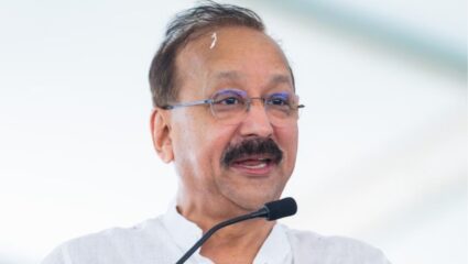Baba SiddiqueMurder Case : मोठी अपडेट; बाबा सिद्दिकी यांच्या हत्येनंतर मोबाइल क्रमांक वापरून…..