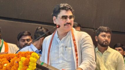 “माझी शांत बसण्याची ही दोनशे दिवसांची ‘डबल सेंचुरी’; शायरीमधून अखेर धनंजय मुंडे यांनी व्यक्त केली खदखद