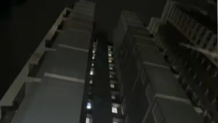 Mumbai News: क्षणाचं दुर्लक्ष अन् 12व्या मजल्यावरून पडून 4 वर्षाच्या चिमुरडीचा दुर्दैवी मृत्यू , मुंबईतून हृदयद्रावक घटना समोर