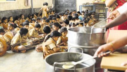 Malnourished Children : राज्याला कुपोषणाचा विळखा, १ लाख ८२ हजार कुपोषित बालकांची नोंद