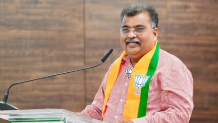 Ravindra Chavan : राजकारणातील सर्वात चर्चेतील नाव! RSS कार्यकर्ते ते भाजप प्रदेशाध्यक्ष झालेले कोण आहेत रवींद्र चव्हाण?