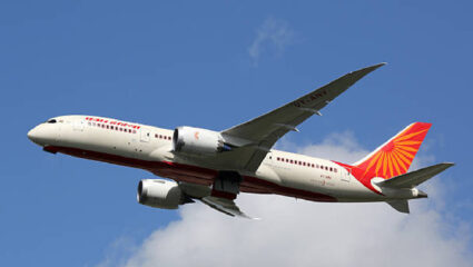 अरे चाललंय तरी काय? Air India च्या बोईंग विमानाचे इमर्जन्सी लँडिंग; कोझिकोड एअरपोर्टवर…