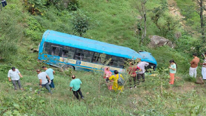 Himachal Pradesh Bus Accident: हिमाचल प्रदेशमध्ये बसचे नियंत्रण सुटले अन् थेट…; ७ प्रवाशांचा दुर्दैवी मृत्यू