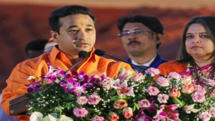 Nitesh Rane : “मुंबई महानगरपालिकेत फक्त भगवे बसणार…”, नितेश राणेंचं मोठं विधान