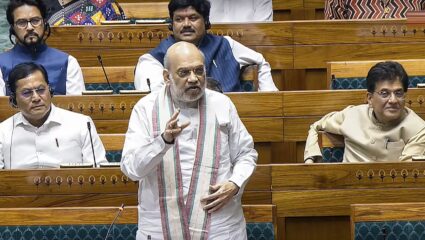 पहलगाममध्ये तीन दहशतवाद्यांनी २६ पर्यटकांची हत्या कशी केली? अमित शहा यांनी लोकसभेत केलं रायफल कनेक्शन उघड