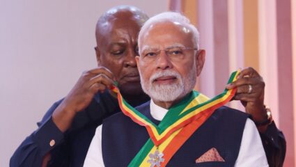 पाच देशांचा दौरा करून पंतप्रधान नरेंद्र मोदी परतले मायदेशी; ‘या’ घडामोडी ठरल्या चर्चेचं कारण