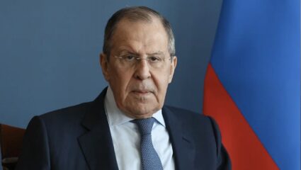 Lavrov Warns US : आमच्याविरुद्ध गटबाजी थांबवा! उत्तर कोरियाच्या दौऱ्यात रशियाने अमेरिकेला ठणकावले