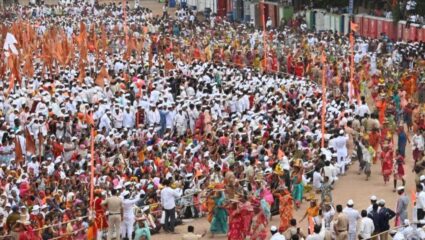 Ashadhi Wari 2025 : चंद्रभागेतीरी 15 लाख वैष्णवांचा मेळा; पंढरीत विठ्ठल भक्तांचा जणू महापूरच
