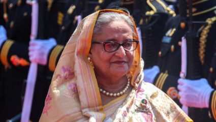 ‘पकडा आणि सरळ गोळी मारा..’ शेख हसीनांचा लीक ऑडिओ इंटरनेटवर जोरदार VIRAL
