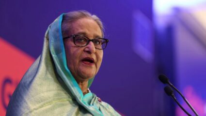 बांगलादेशच्या शेख हसीनांना दणका; ITC न्यायालयाने सुनावली ‘इतक्या’ महिन्यांच्या तुरुंगवासाची शिक्षा
