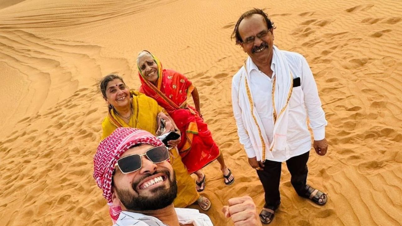 शिव ठाकरे नुकताच दुबईत फिरताना मज्जा करताना दिसला आहे. शिवनं थेट आजीला आणि आई वडिलांना दुबईत नेलं. आणि तेथील सगळ्या आठवणी त्याने सोशल मीडियावर शेअर केल्या आहेत. 