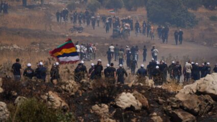 दोन देश, एक संतप्त जमाव! 300 मृत्यू, 1000 ड्रुझ नागरिकांची घुसखोरी, ‘Israel-Syria’ युद्धही चांगलेच पेटले