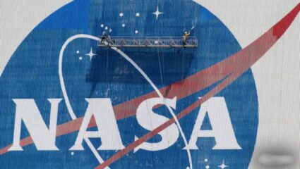 आता NASA वरही ट्रम्प सावट! 2000 लोकांच्या नोकऱ्यांवर टांगती तलवार, वैज्ञानिक प्रकल्पांवर संकट