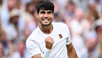Wimbledon 2025 : अल्काराजचा विजयी रथ सुसाट! अँलेक्स डी मिनौरल नमवत दिली सेमीफायनलमध्ये धडक