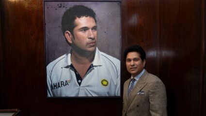 Lord’s Cricket Ground : सचिन तेंडुलकरचा एमसीसीकडून खास सन्मान! Museum मध्ये झळकलं क्रिकेटच्या देवाच चित्र..