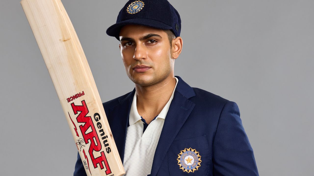 Shubman Gill Photo: What is the income of Shubman Gill, who created history in England? He is a fan of 'these' expensive cars..