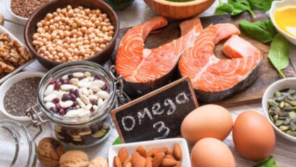 शरीरात निर्माण झालेली ओमेगा-3 फॅटी अ‍ॅसिडची कमतरता भरून काढण्यासाठी आहारात करा ‘या’ पदार्थांचे सेवन, थकवा होईल दूर