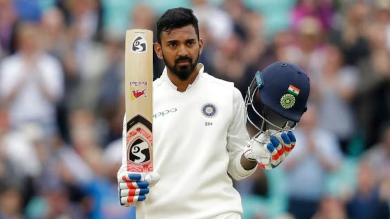 केएल राहुल : सध्याचा सलामीवीर केएल राहुलचे ओव्हलवर धावा काढण्याच्या बाबत चौथ्या नंबरवर येतो. त्याने या ऐतिहासिक मैदानावर दोन सामने खेळले असून आज तिसरा सामना खेळला आहे. त्याच्या बॅटमधून तीन सामन्यात  २६३ धावा काढल्या आहेत. २०१८ मध्ये त्याने १४९ धावांची महत्वपूर्ण खेळी खेळी होती. 